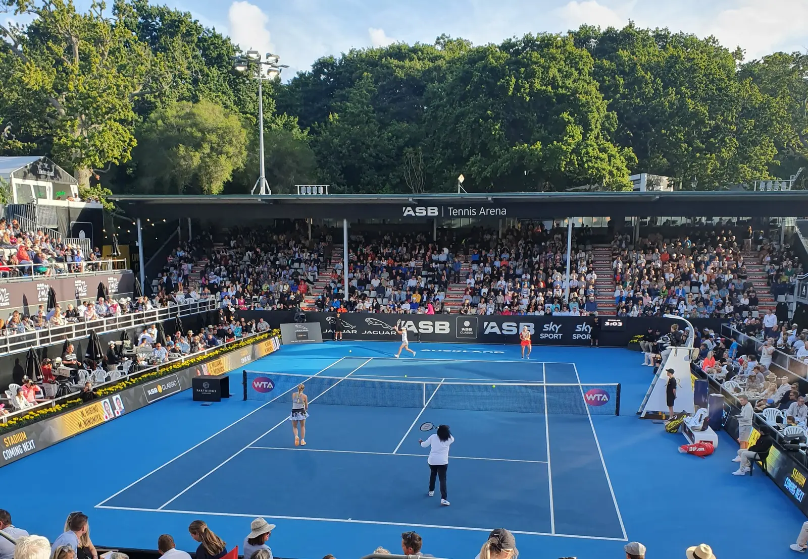 Crowd watching a doubles match on court at the ASB Classic tennis tournament in Auckland in 2020
